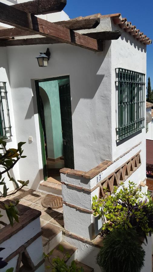 Semi-Detached Adosado Con Encanto -130 M2 - Wifi 600 Mb - Piscina Comunitaria - Patio Privado Torremolinos Exterior foto